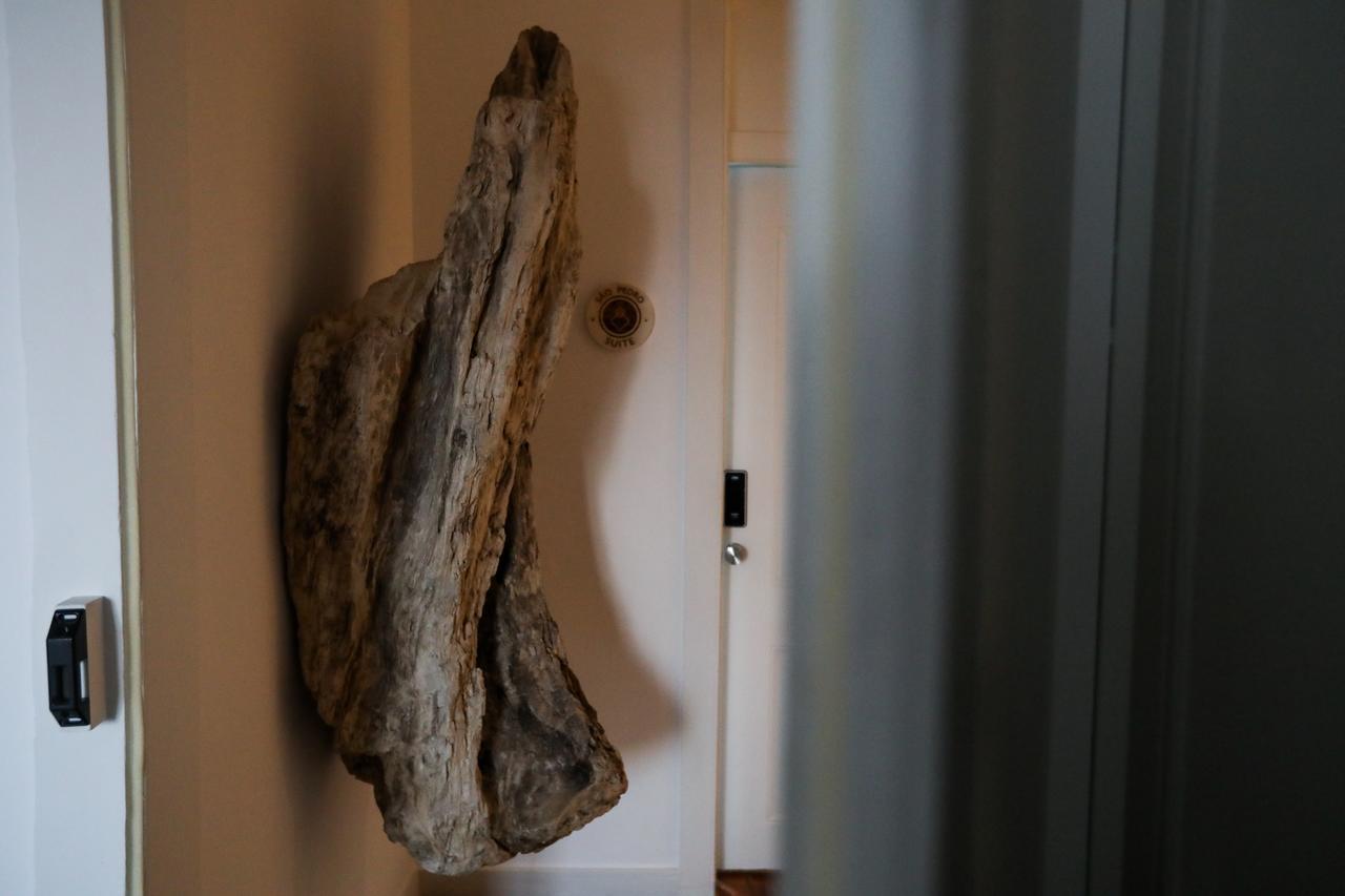 The Saints Suites Lisbon Bagian luar foto