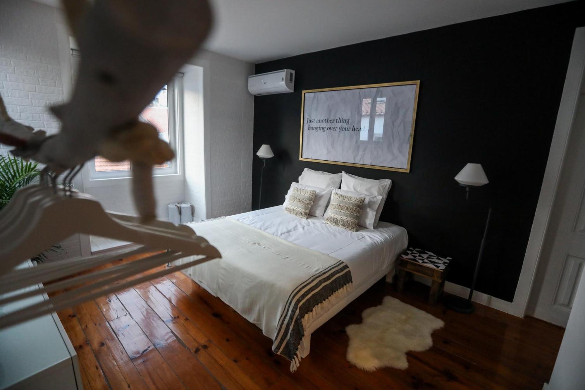 The Saints Suites Lisbon Bagian luar foto